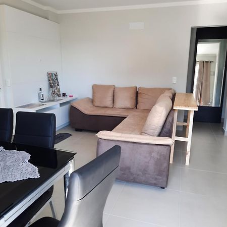 Agradavel Apartamento Em Bairro Silencioso... 坎博里乌 外观 照片