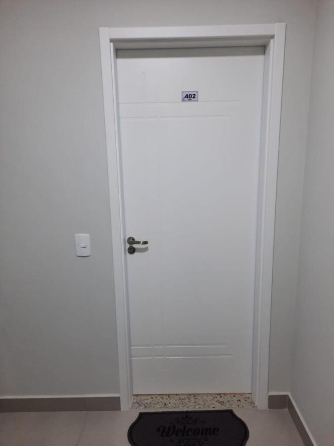 Agradavel Apartamento Em Bairro Silencioso... 坎博里乌 外观 照片