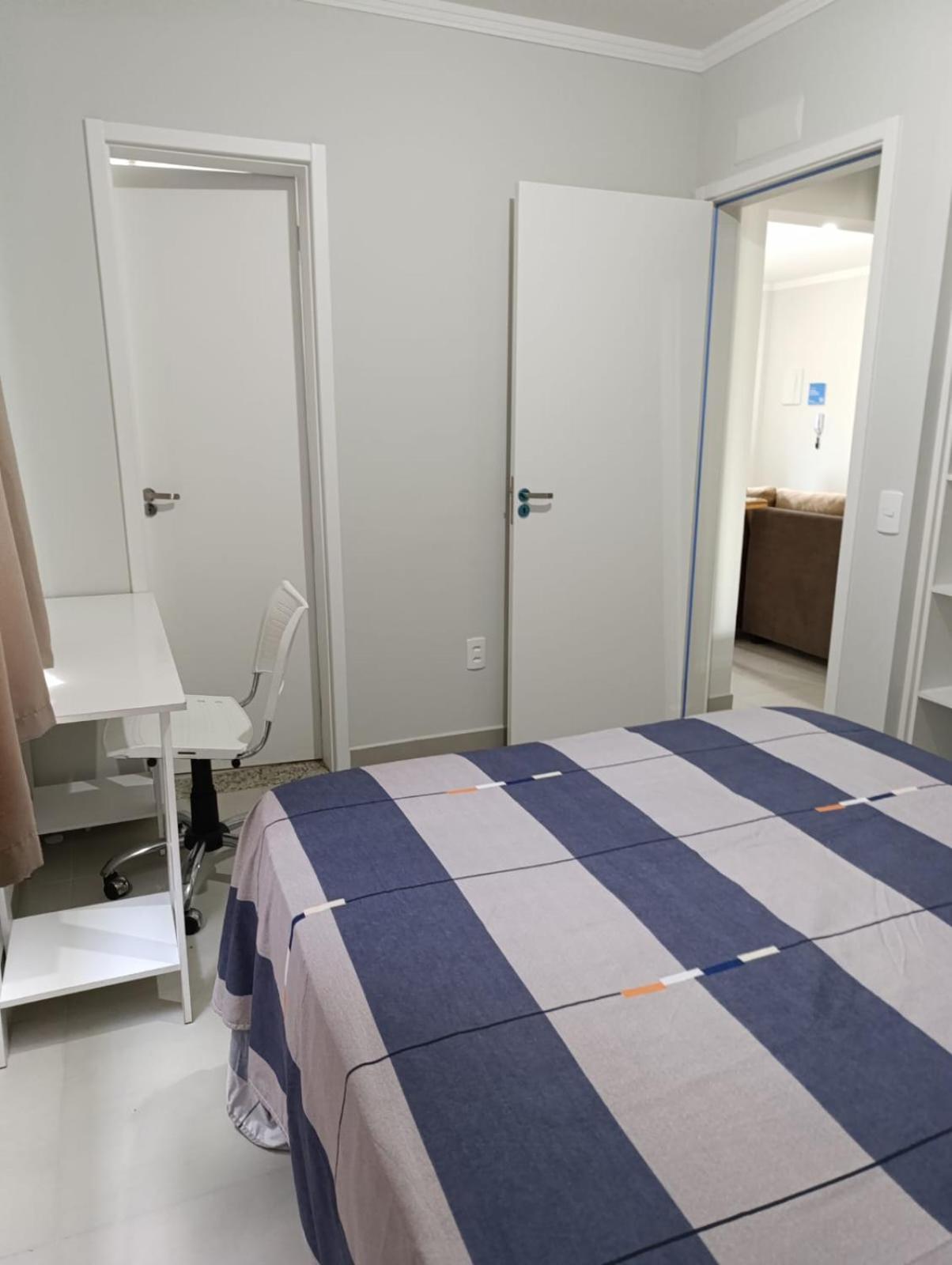 Agradavel Apartamento Em Bairro Silencioso... 坎博里乌 外观 照片